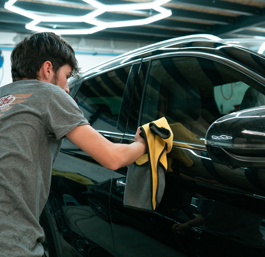 Lustrage et polish professionnel pour carrosserie à Romagnat